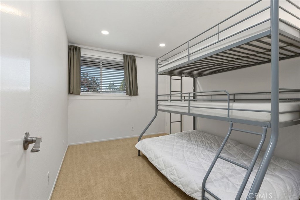 Guest Bedroom #1​​‌​​​​‌​​‌‌​​‌‌​​‌‌​​‌​​​‌‌​‌​​​​‌‌​‌​​ Upstairs - 26495 Via Damasco, Mission Viejo CA 92691 - photo 15