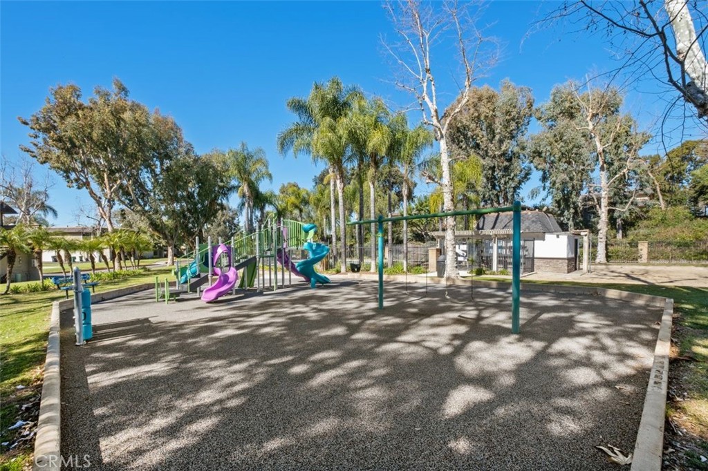 26495 Via Damasco, Mission Viejo CA 92691 - photo 24