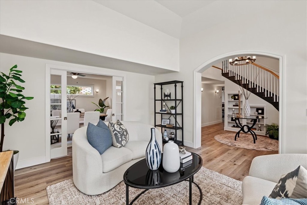 From this angle, you can really appreciate the dramatic ceiling and architectural elements of this very special and spac - 26515 Via Del Sol, Mission Viejo CA 92691 - photo 8