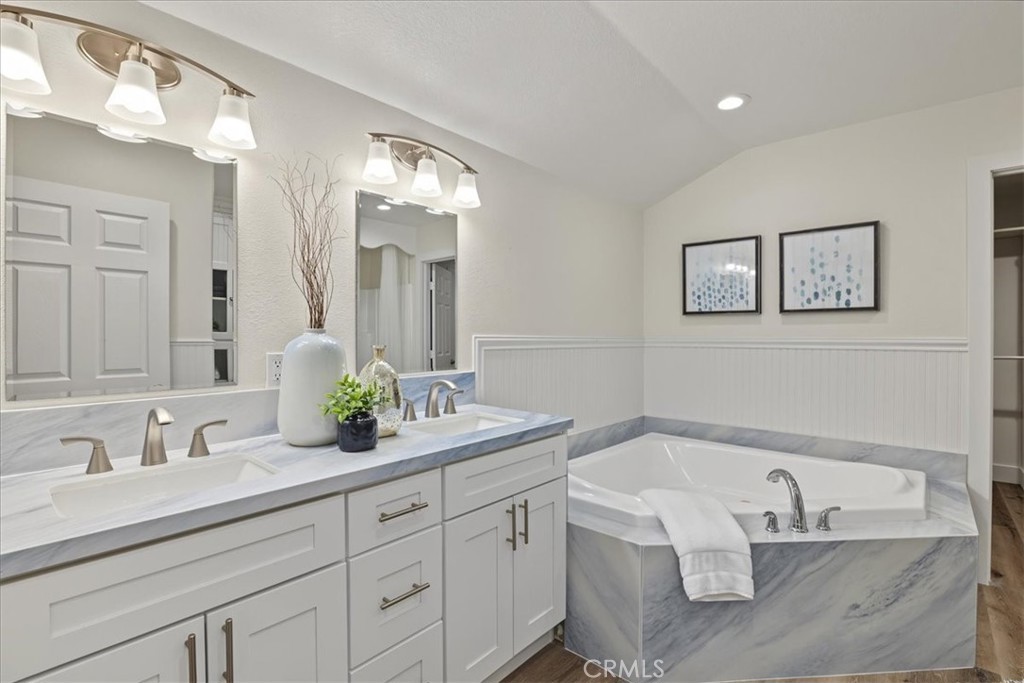 Behold the jet tub solution to a stressful day or just to warm the chill off on a cool winter's day. - 26515 Via Del Sol, Mission Viejo CA 92691 - photo 40