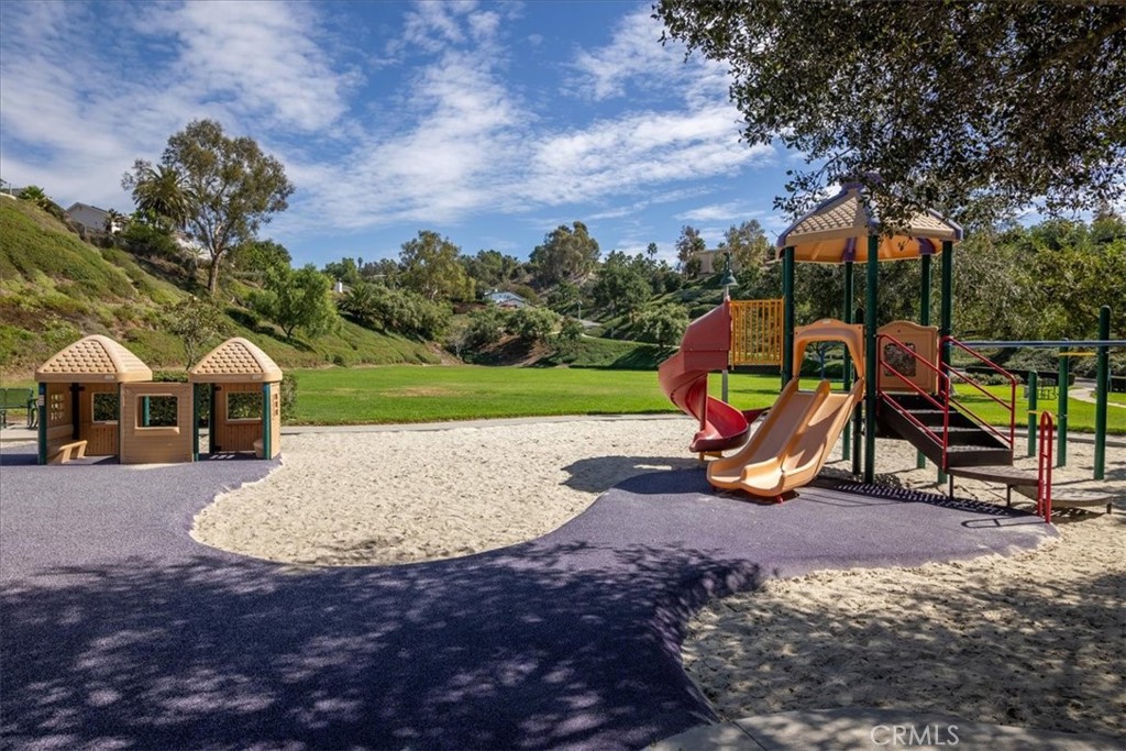 Look at all that open space for the kids to burn off energy! - 26515 Via Del Sol, Mission Viejo CA 92691 - photo 65