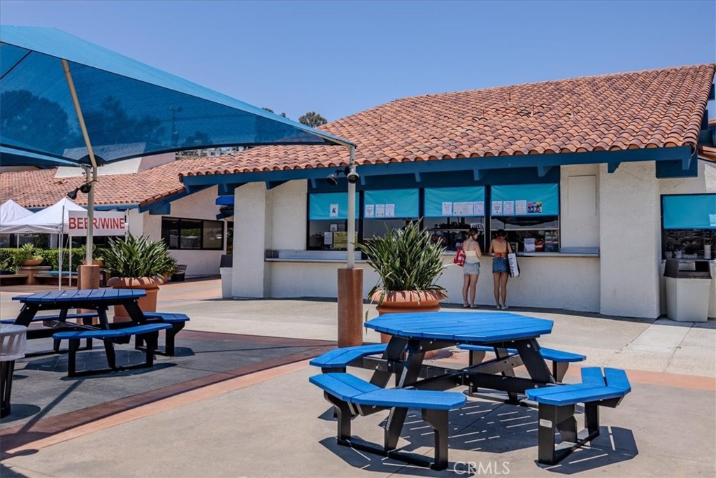 Concessions make it easy to travel light. - 26515 Via Del Sol, Mission Viejo CA 92691 - photo 72