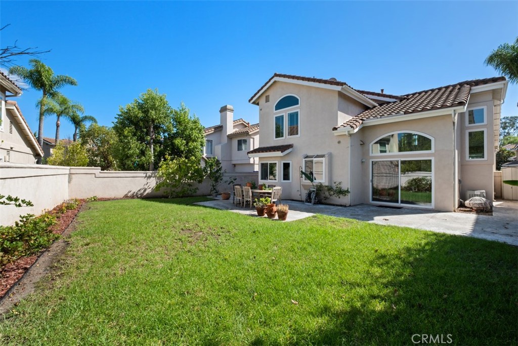 Huge grassy yard - 26535 Mikanos, Mission Viejo CA 92692 - photo 19