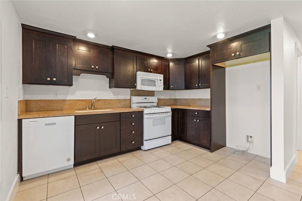 26643 Guadiana, Mission Viejo CA 92691 - photo 11