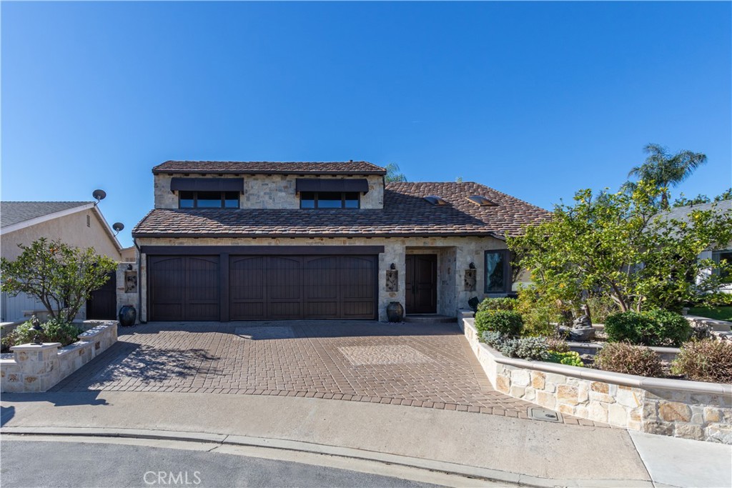 Immaculate updated 2 story home in a cul-de-sac. - 26702 Rabida, Mission Viejo CA 92691 - photo 1