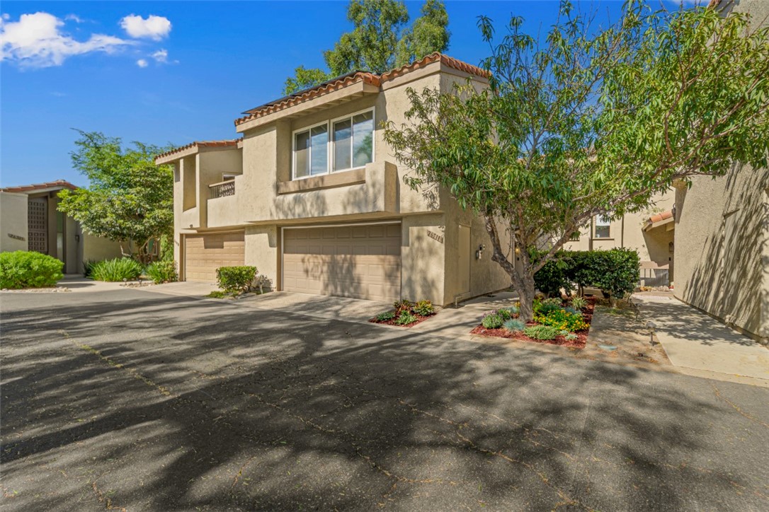 26711 Dulcinea, Mission Viejo CA 92691 - photo 1