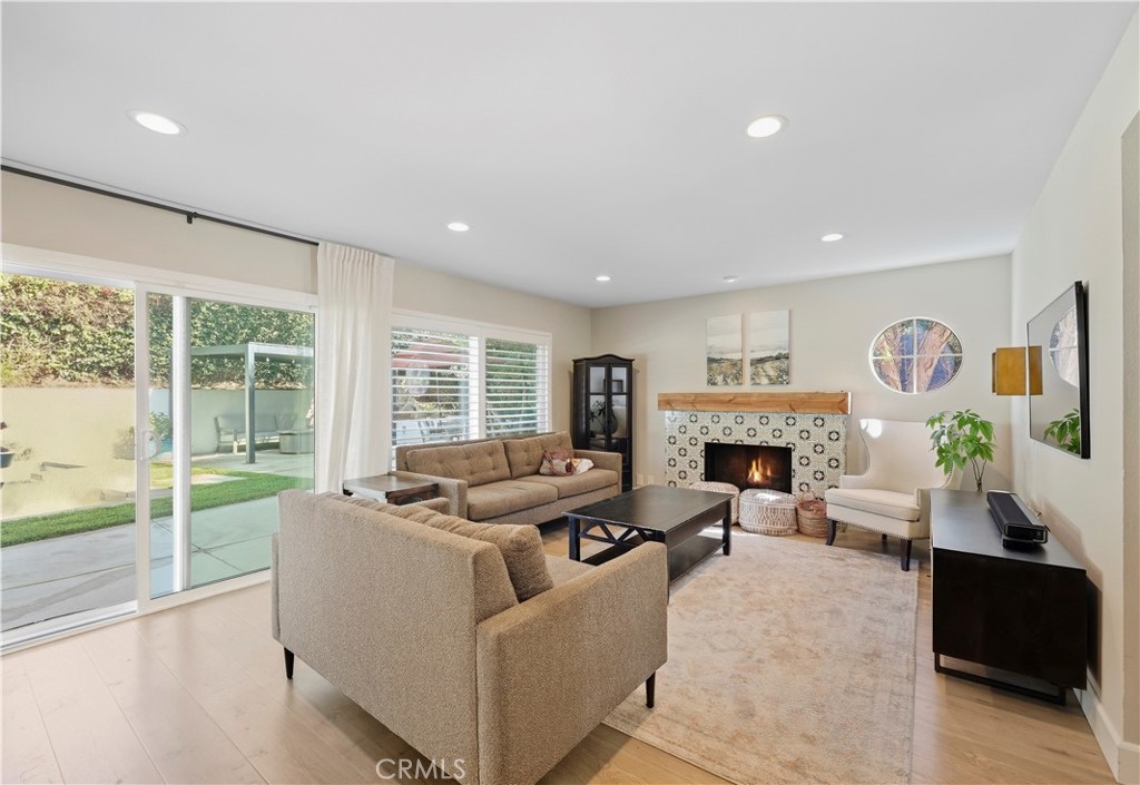 26715 Trasmiras, Mission Viejo CA 92692 - photo 4