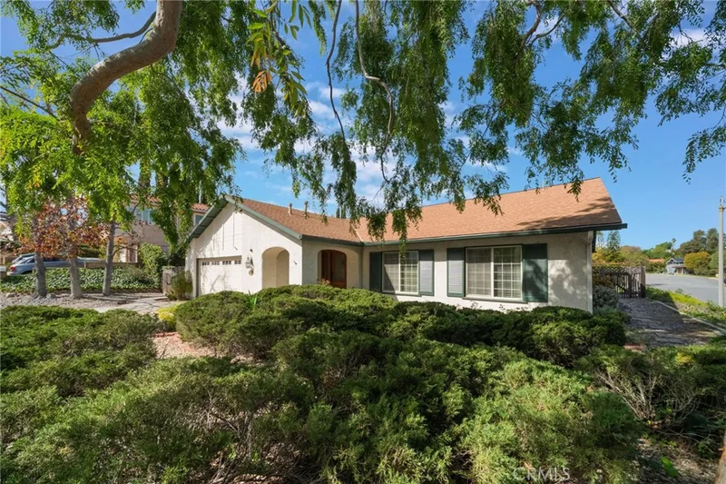 26891 Preciados, Mission Viejo, CA 92691