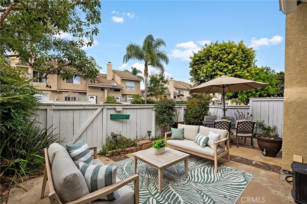 26907 Begonia, Mission Viejo CA 92692 - photo 2