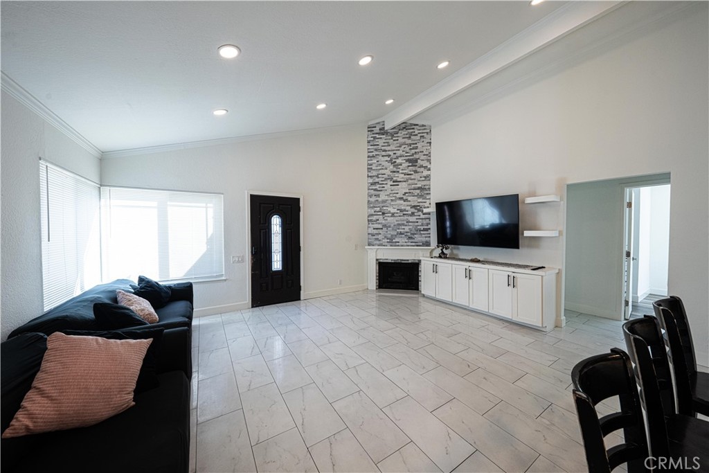27081 Sombras, Mission Viejo CA 92692 - photo 4
