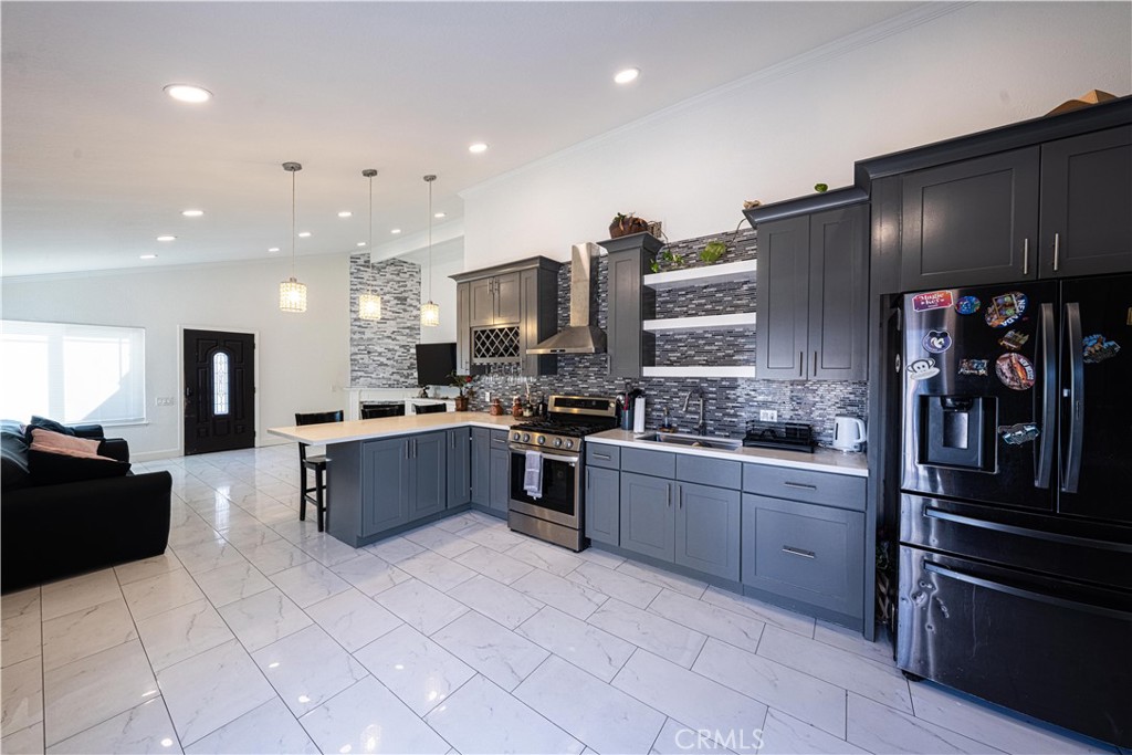 27081 Sombras, Mission Viejo CA 92692 - photo 9