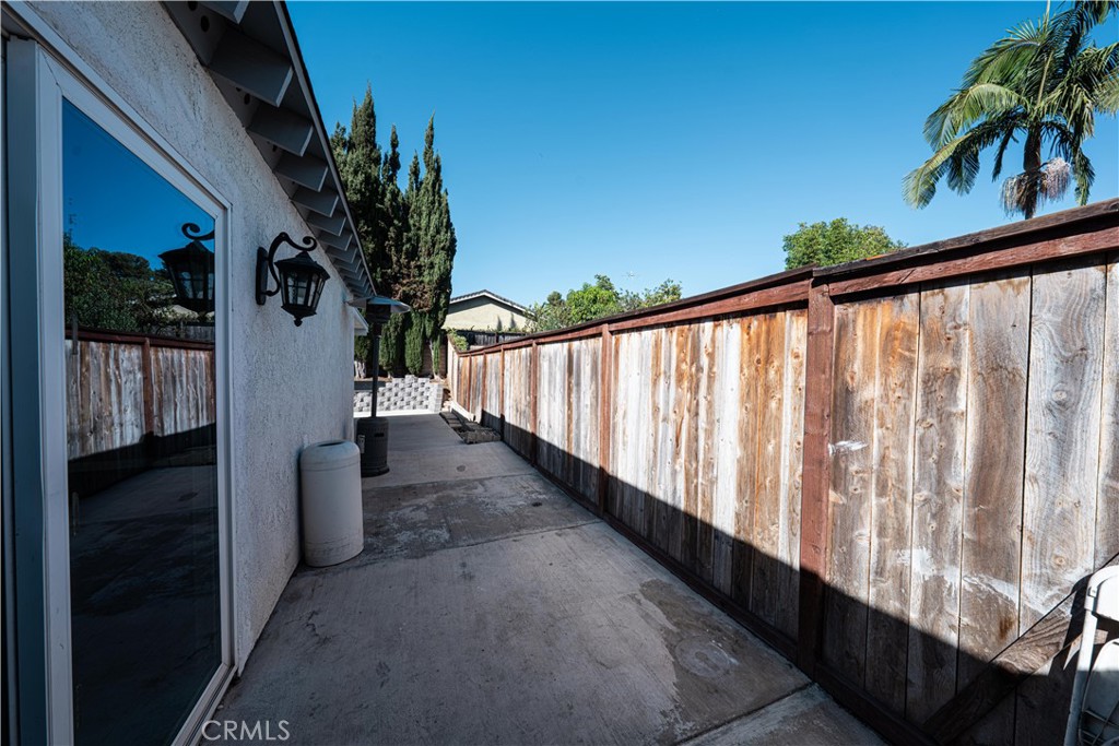 Right Side Yard - 27081 Sombras, Mission Viejo CA 92692 - photo 22
