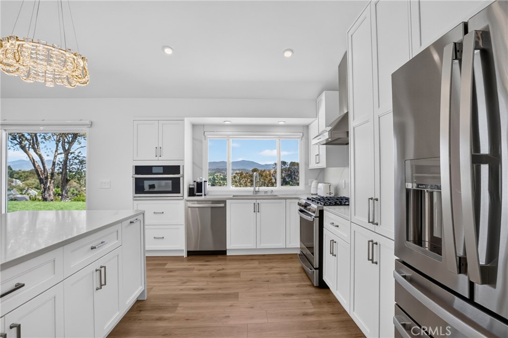 27182 Calle Del Cid, Mission Viejo CA 92691 - photo 10