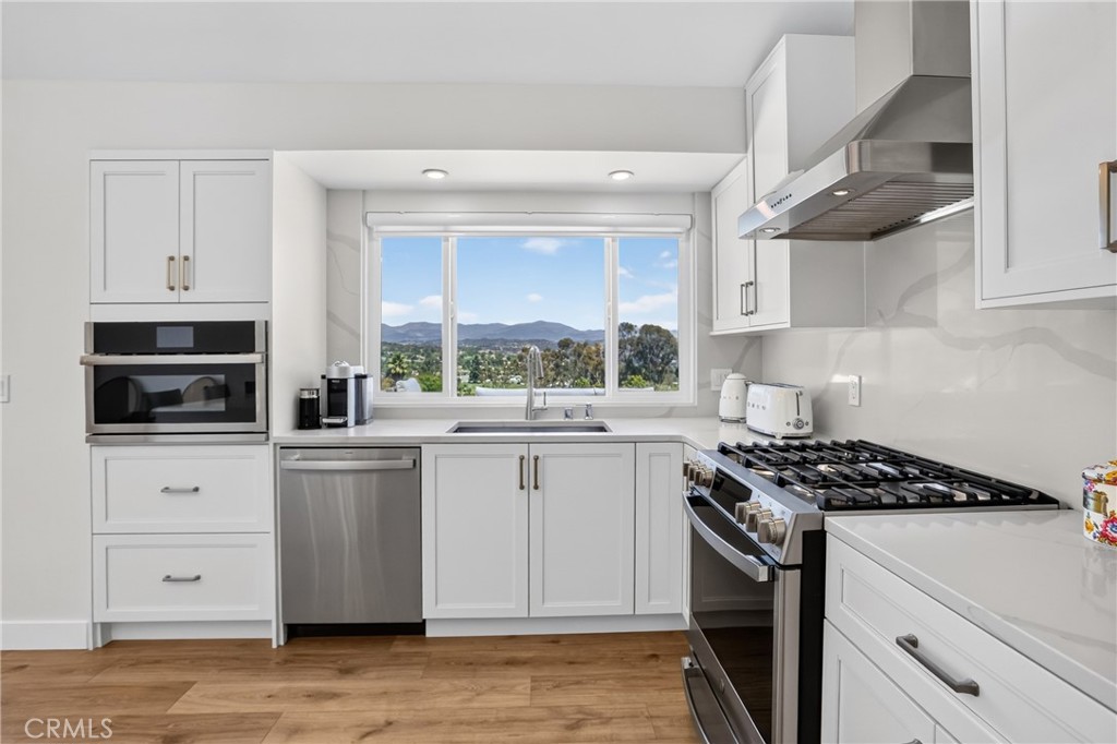 27182 Calle Del Cid, Mission Viejo CA 92691 - photo 11