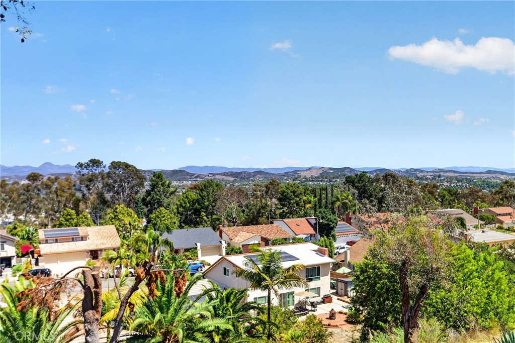 27182 Calle Del Cid, Mission Viejo CA 92691 - photo 30