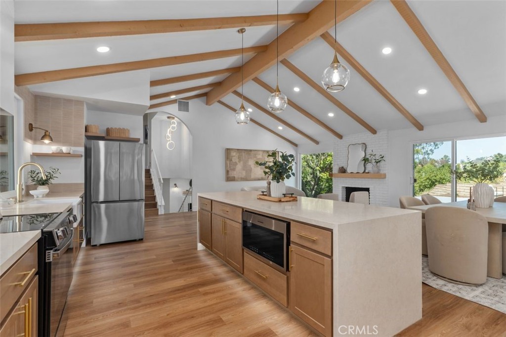 27241 Mariscal, Mission Viejo CA 92691 - photo 12