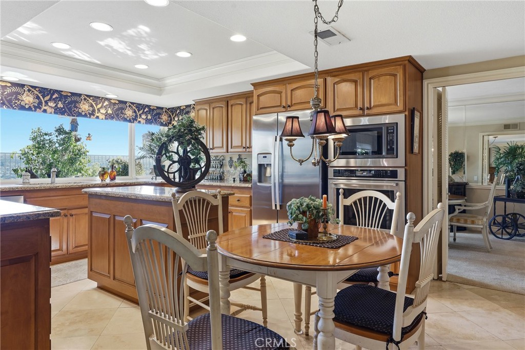 27391 Valderas, Mission Viejo CA 92691 - photo 23