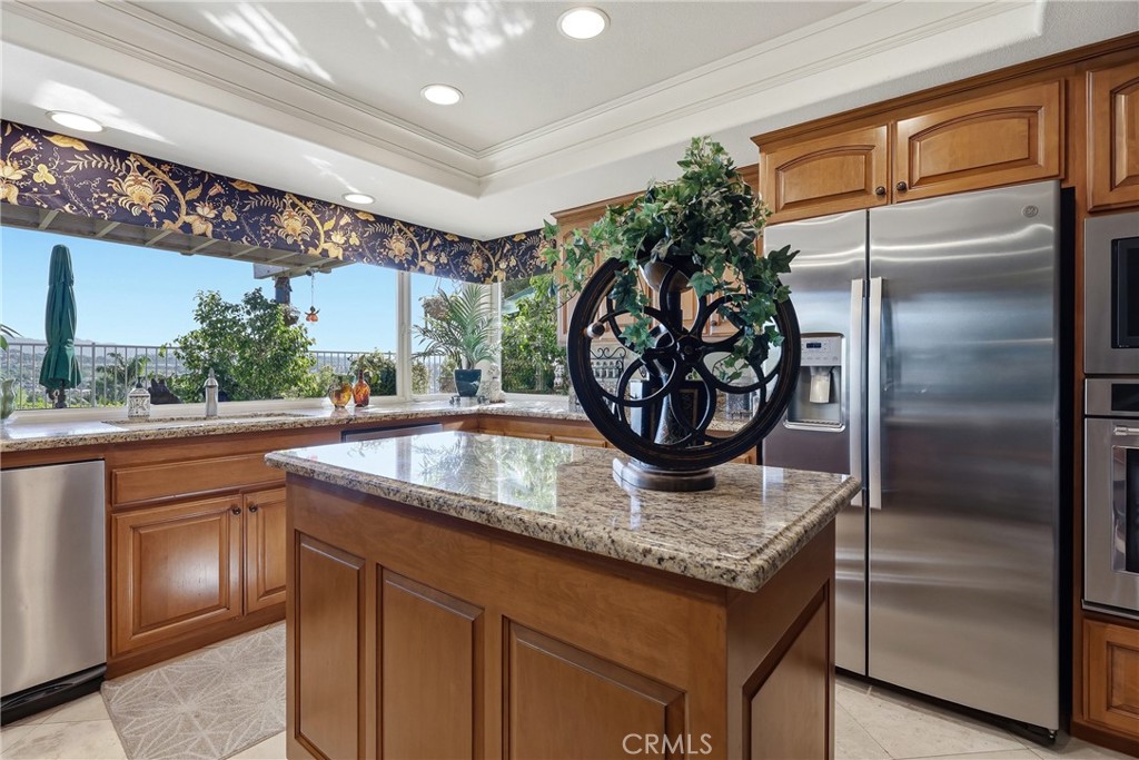27391 Valderas, Mission Viejo CA 92691 - photo 24