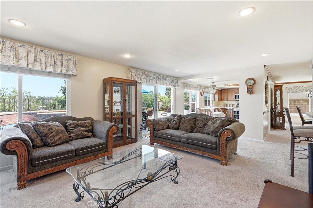 27411 Betanzos, Mission Viejo CA 92692 - photo 15