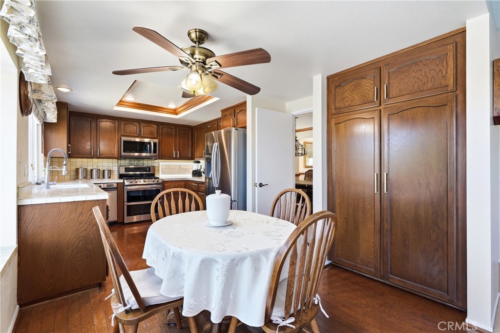 27411 Betanzos, Mission Viejo CA 92692 - photo 17