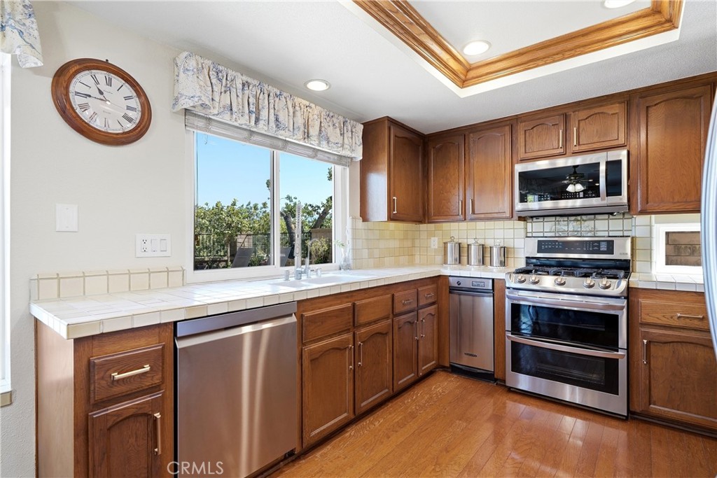 27411 Betanzos, Mission Viejo CA 92692 - photo 18