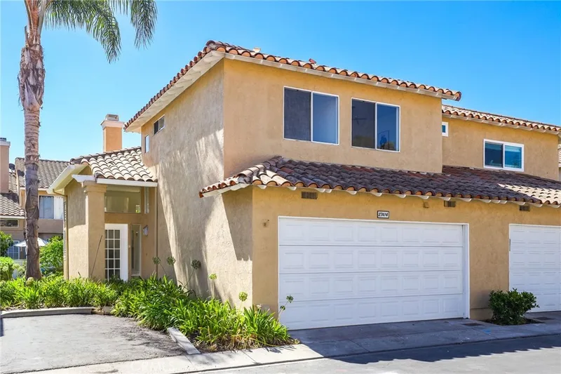27414 Iris, Mission Viejo