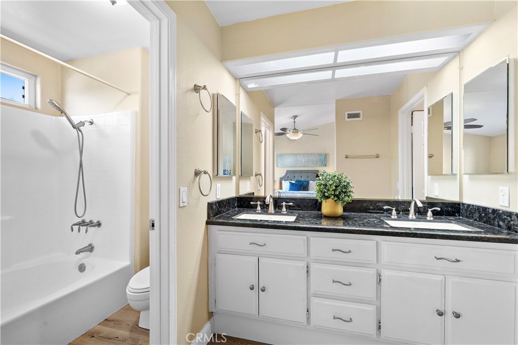 Bath/Shower and Toilet for Bedroom #2 - 27474 Lilac, Mission Viejo CA 92692 - photo 29