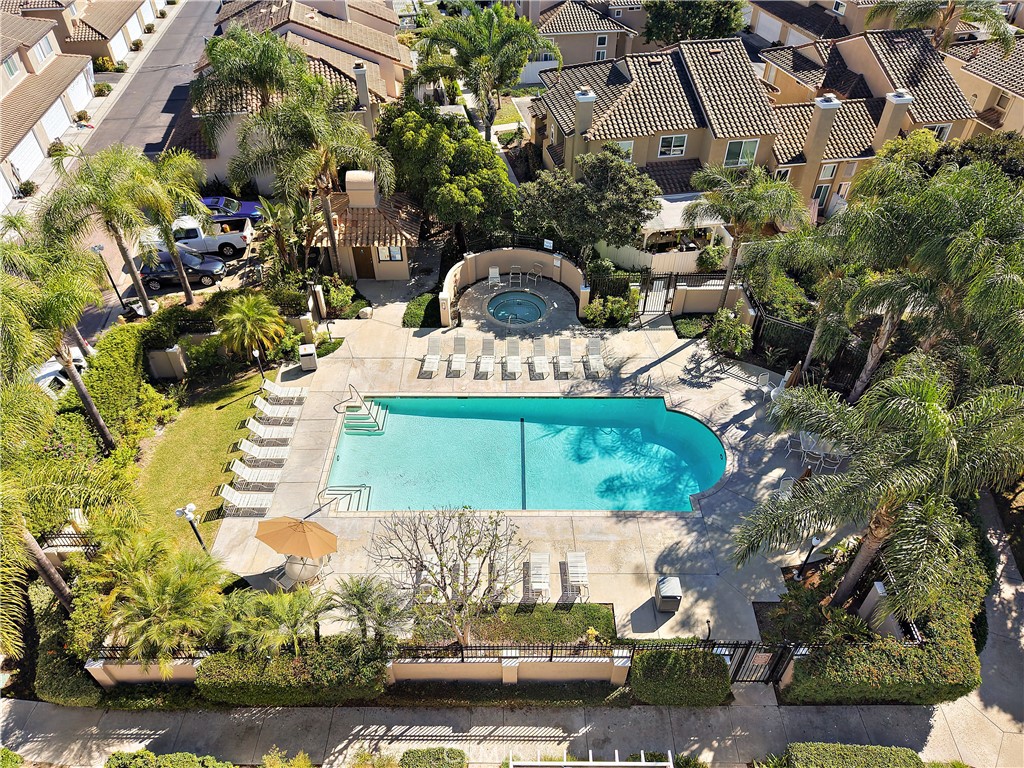 Pool for Emerald Pointe II - 27474 Lilac, Mission Viejo CA 92692 - photo 32