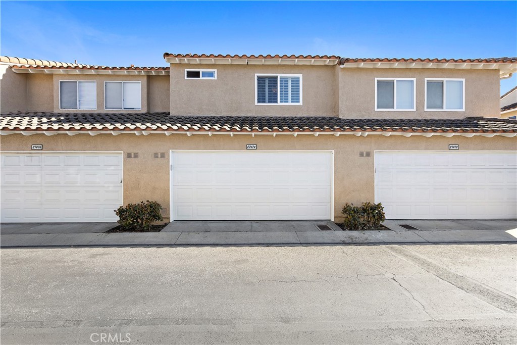 Back of Lilac with 2 Car attached Garage - 27474 Lilac, Mission Viejo CA 92692 - photo 35