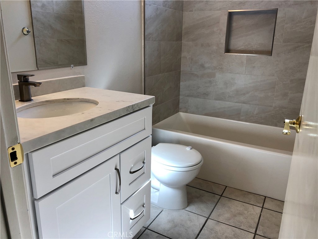 27576 Agrado, Mission Viejo CA 92692 - photo 9