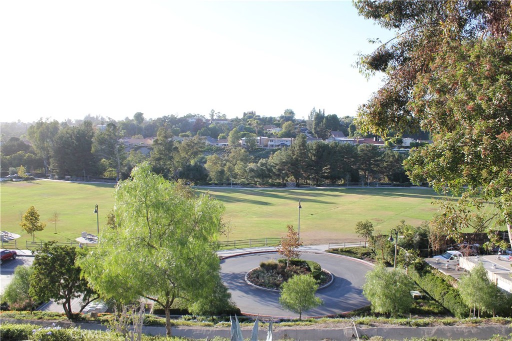 27576 Agrado, Mission Viejo CA 92692 - photo 19