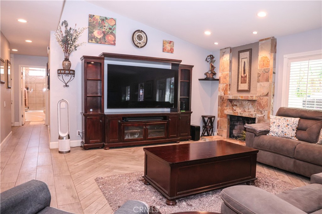 27711 Golondrina, Mission Viejo CA 92692 - photo 21