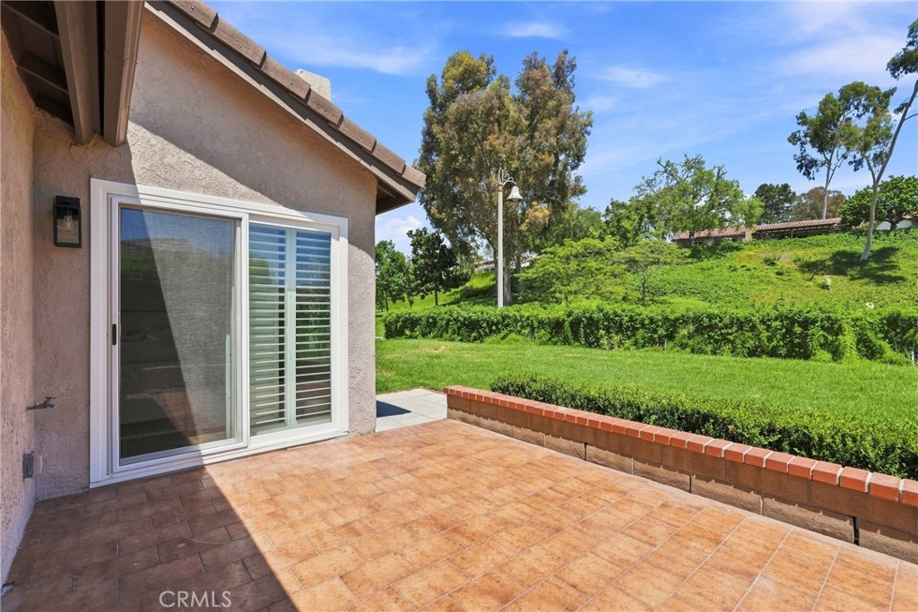 27754 Via Rodrigo, Mission Viejo CA 92692 - photo 30