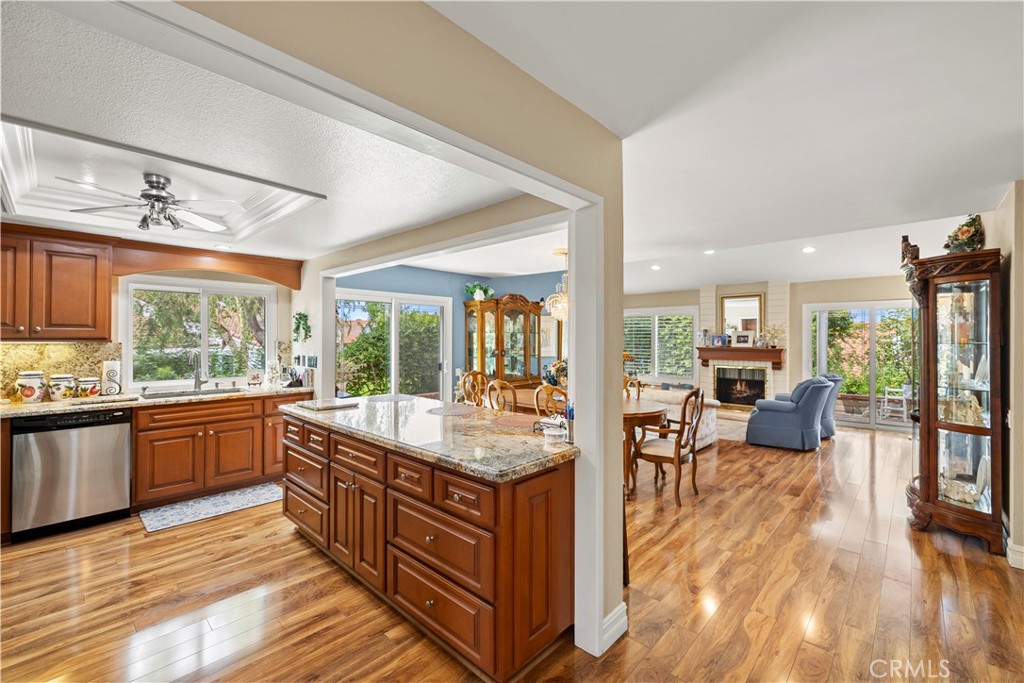 27826 TORROBA, Mission Viejo CA 92692 - photo 7