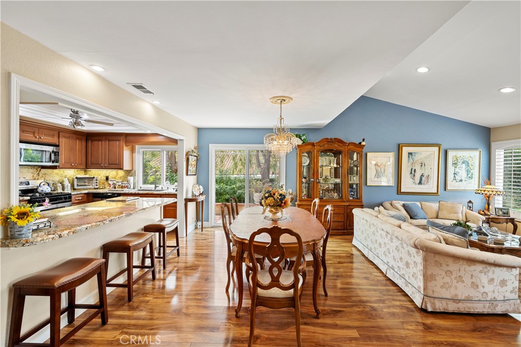 27826 TORROBA, Mission Viejo CA 92692 - photo 10