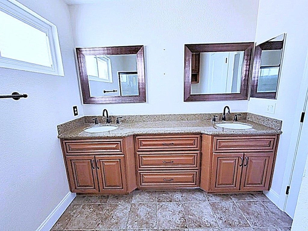 27835 BERWICK 38, Mission Viejo CA 92691 - photo 33