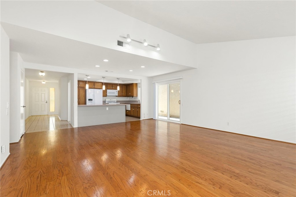 27863 Espinoza, Mission Viejo CA 92692 - photo 10