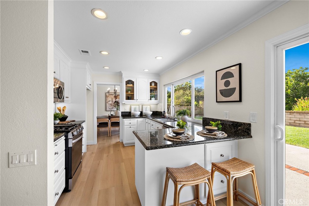 27891 Perales, Mission Viejo CA 92692 - photo 18