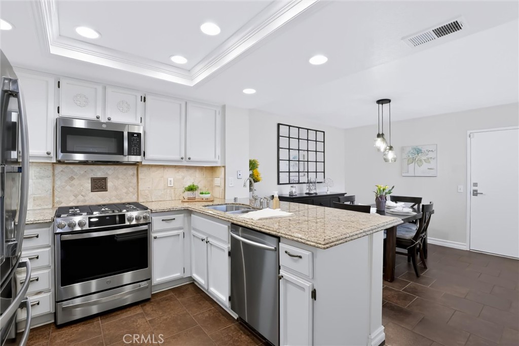 Ample storage - 27938 Carrington, Mission Viejo CA 92692 - photo 10