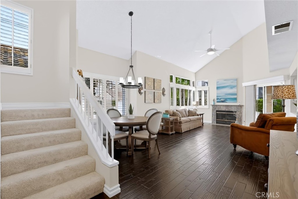 High ceilings - 27938 Carrington, Mission Viejo CA 92692 - photo 12