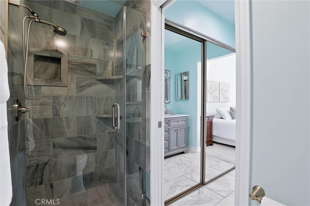 Amazing tiled walk-in shower - 27938 Carrington, Mission Viejo CA 92692 - photo 23