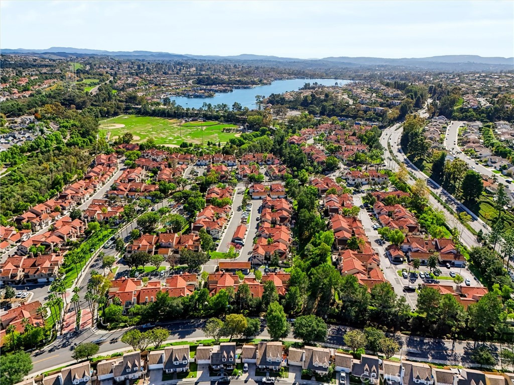 Located just minutes to Lake Mission Viejo - 27938 Carrington, Mission Viejo CA 92692 - photo 31