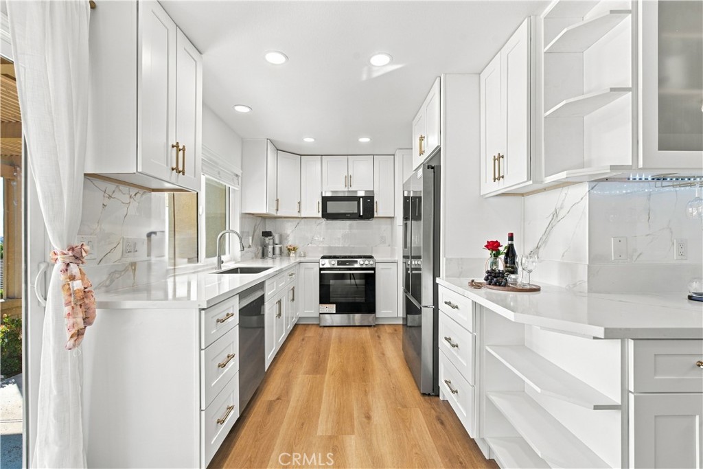 28052 Via Herrera, Mission Viejo CA 92692 - photo 9