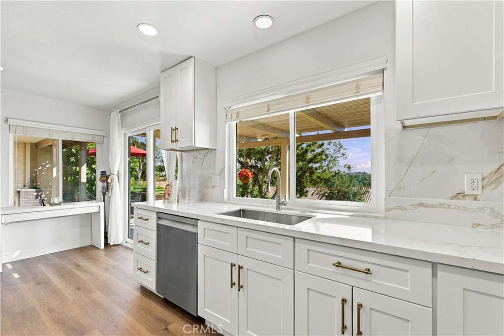 28052 Via Herrera, Mission Viejo CA 92692 - photo 10