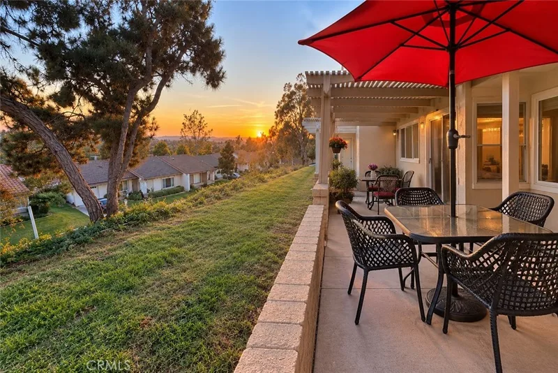 28052 Via Herrera, Mission Viejo