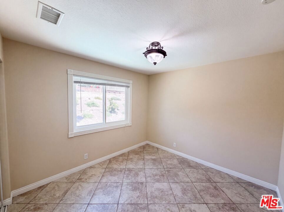 28061 Virginia, Mission Viejo CA 92692 - photo 11