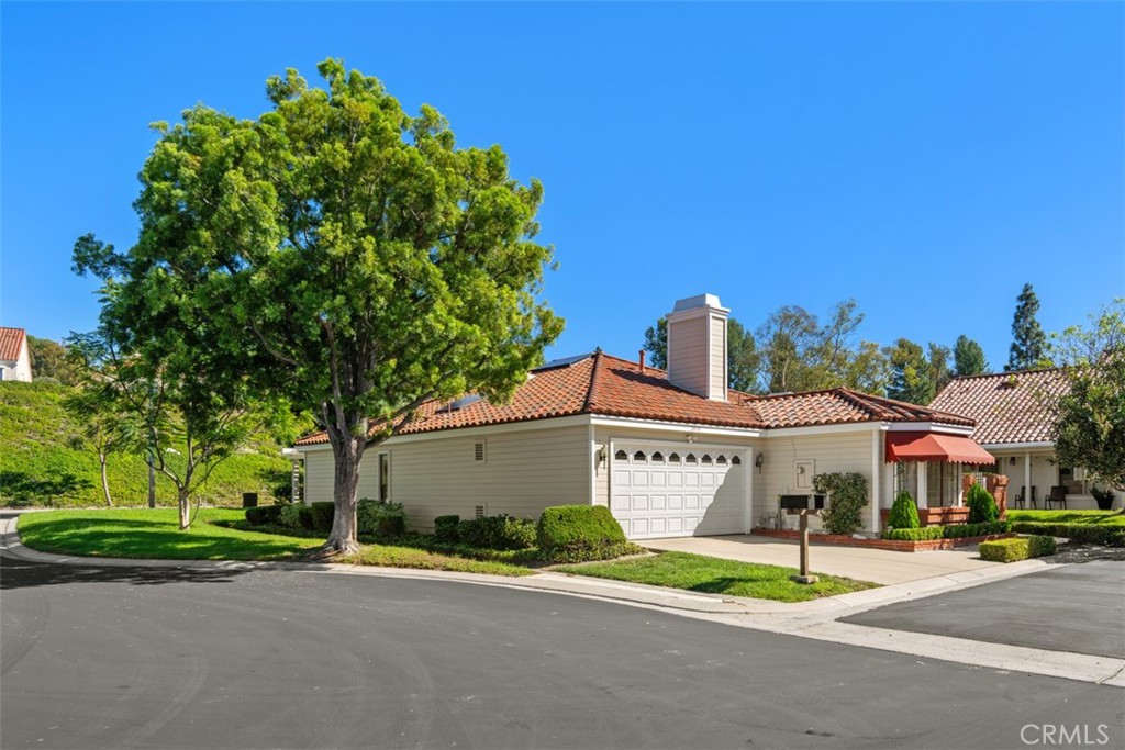 28131 Alava, Mission Viejo CA 92692 - photo 3