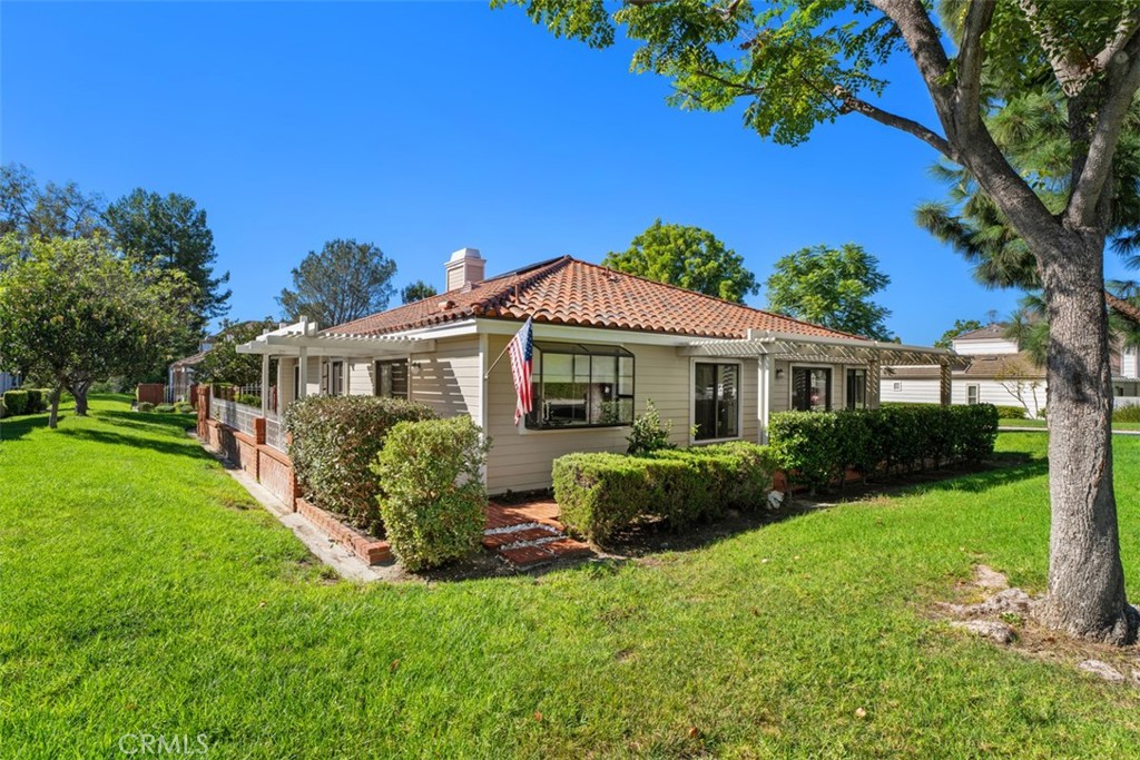 28131 Alava, Mission Viejo CA 92692 - photo 5