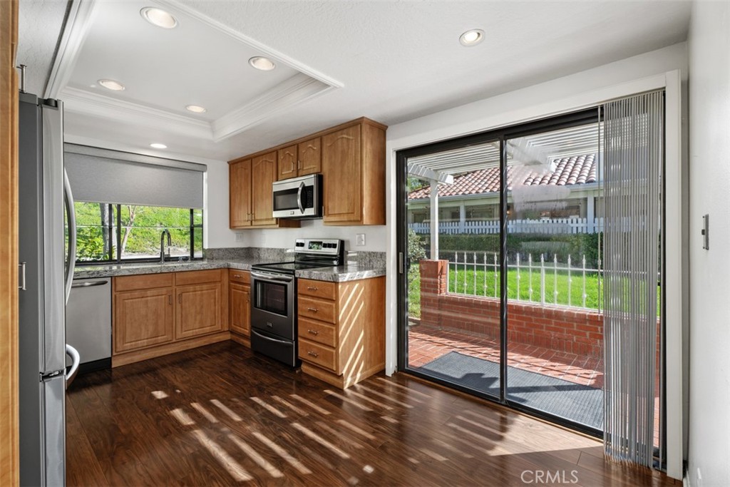 28131 Alava, Mission Viejo CA 92692 - photo 16