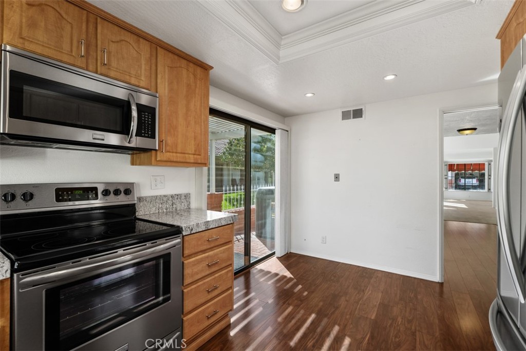 28131 Alava, Mission Viejo CA 92692 - photo 19
